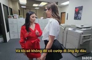 Doggy cô nàng cạnh nhà thường xuyên mặc váy mõng tanh khoe chiếc quần lót