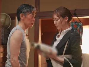 Nữ thần săn bắn ngoại trú "Tiểu Bảo Tông Tanhua" đã hẹn gặp một mỹ nhân ngoại trú xinh đẹp có thân hình hoàn hảo ~ cô sắp bị địt bay mất, háo hức được anh trai bắn vào bên trong...